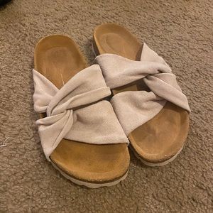 Intentionally Blank JORDANA Sandal in Taupe